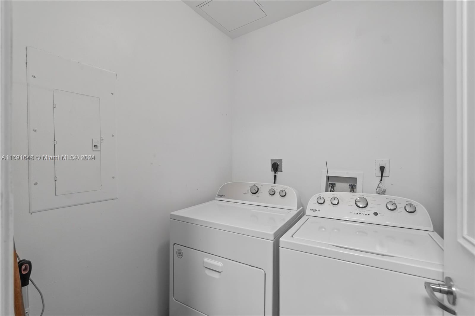 Listing Photo 43