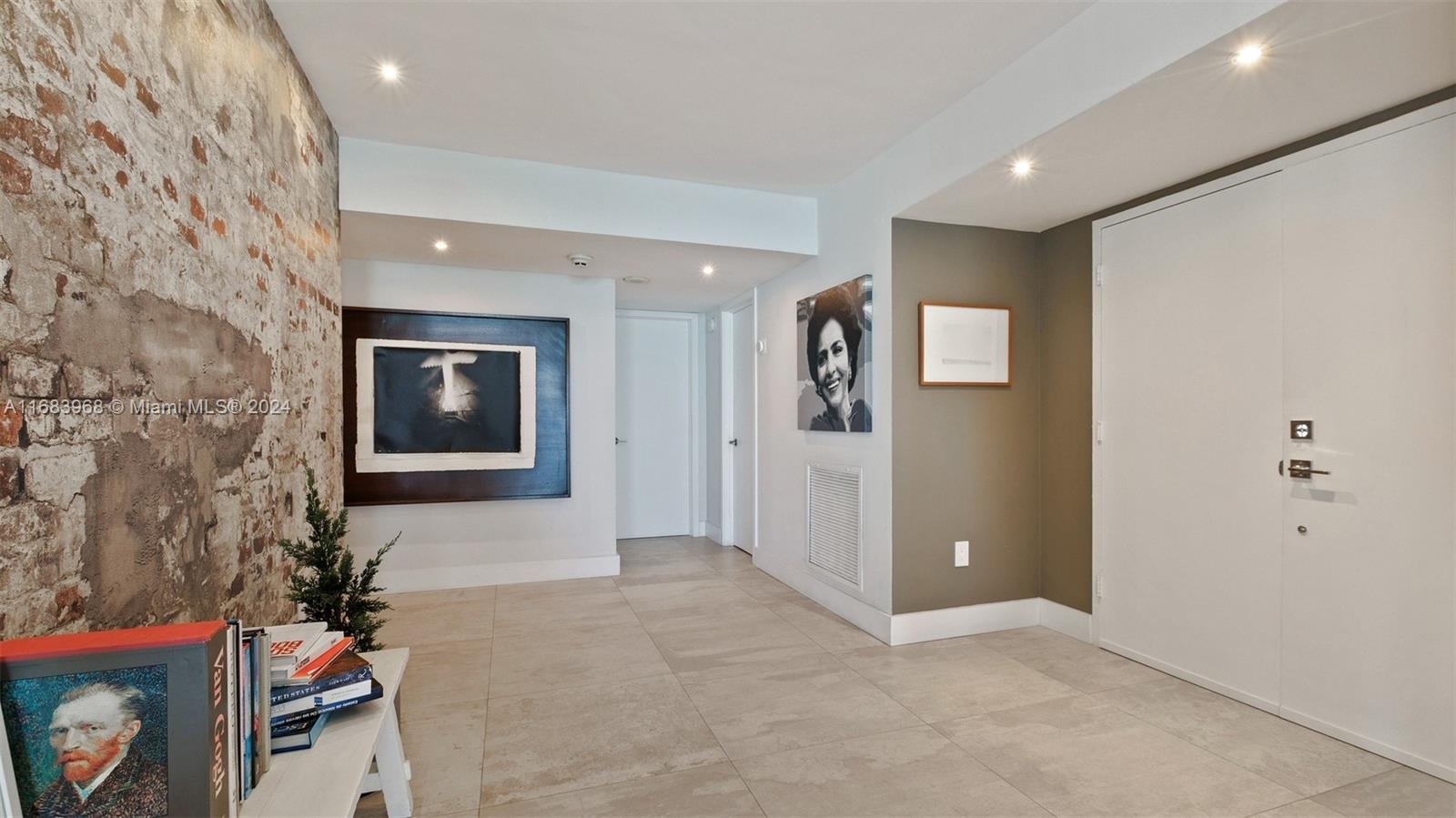 881 Ocean Dr #8A, Key Biscayne FL 33149