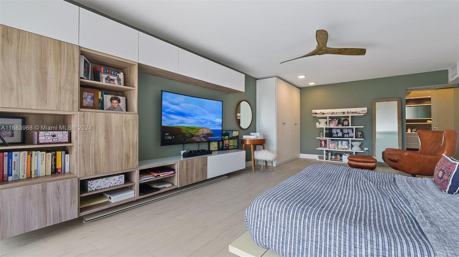 881 Ocean Dr #8A, Key Biscayne FL 33149