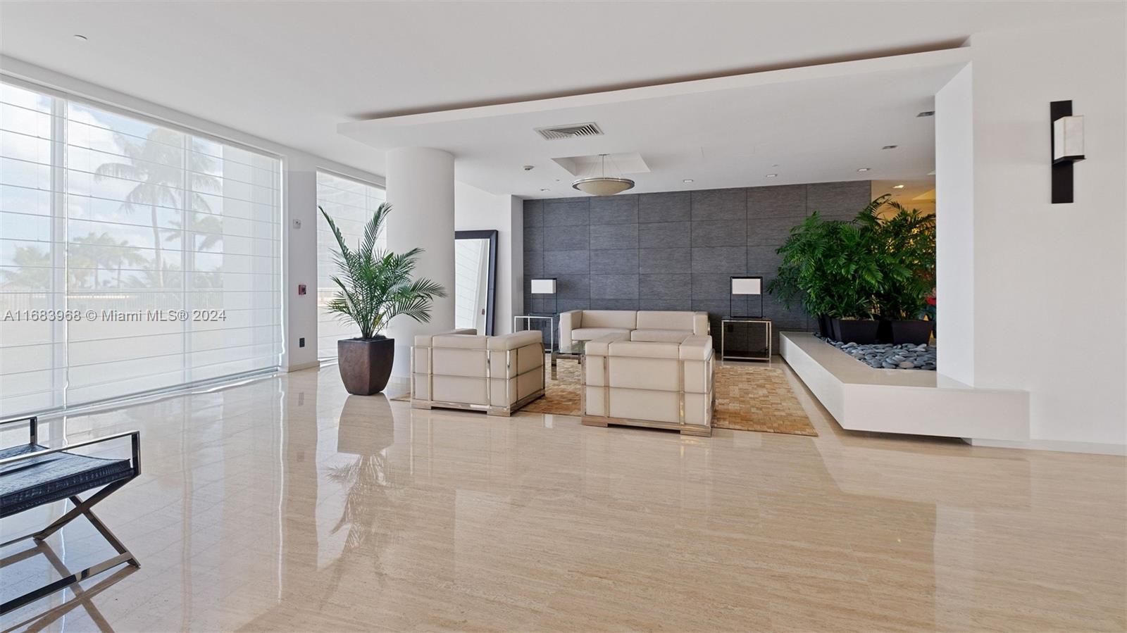 881 Ocean Dr #8A, Key Biscayne FL 33149