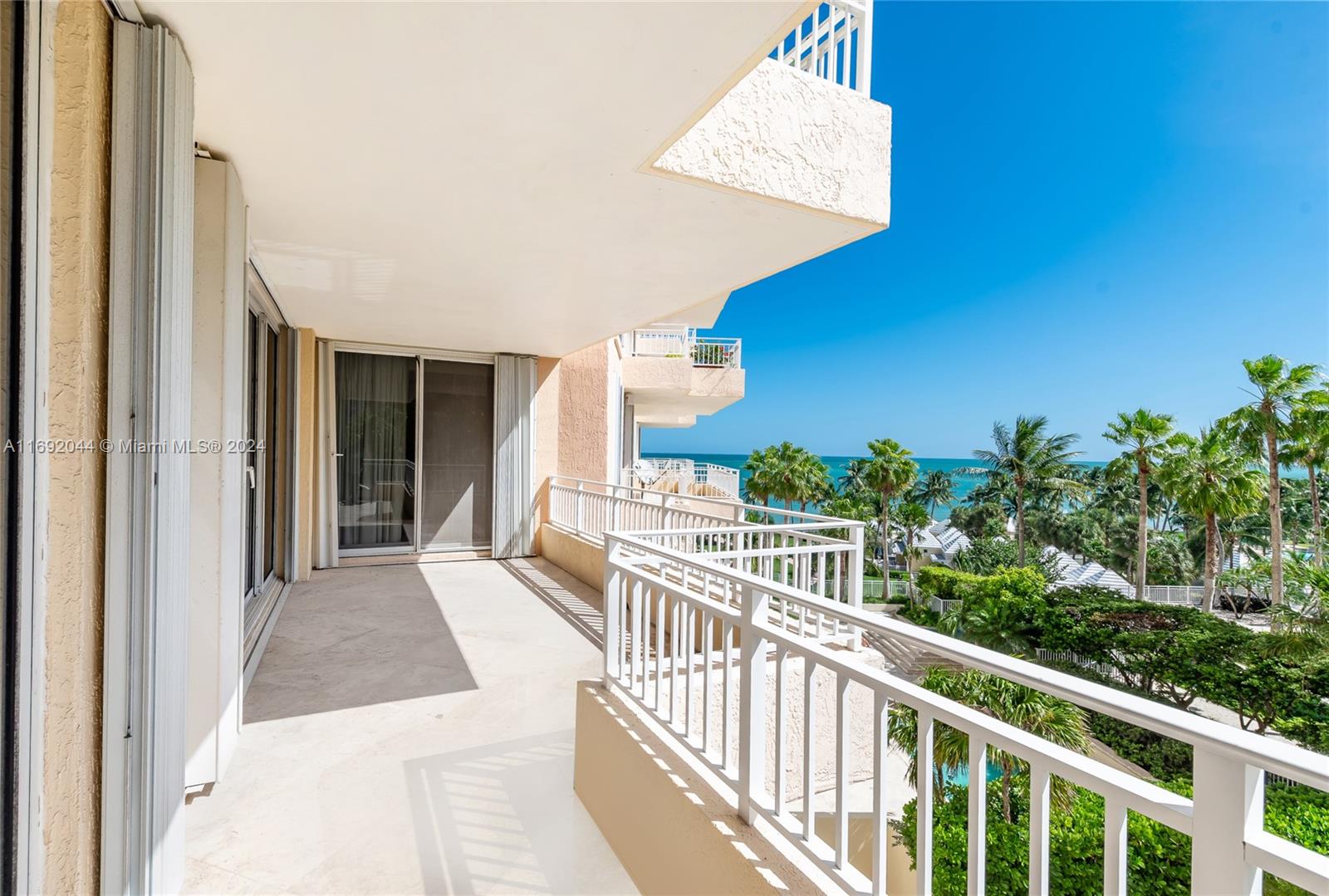 791 Crandon Blvd #507, Key Biscayne FL 33149