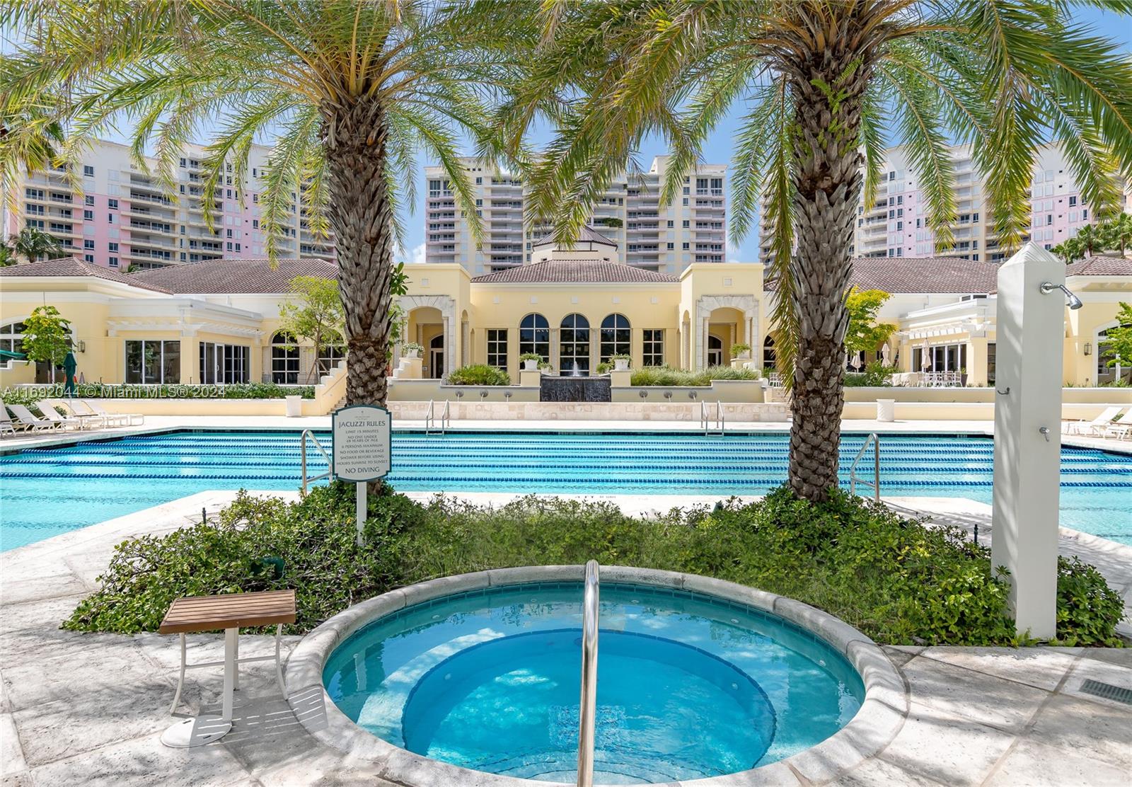 791 Crandon Blvd #507, Key Biscayne FL 33149