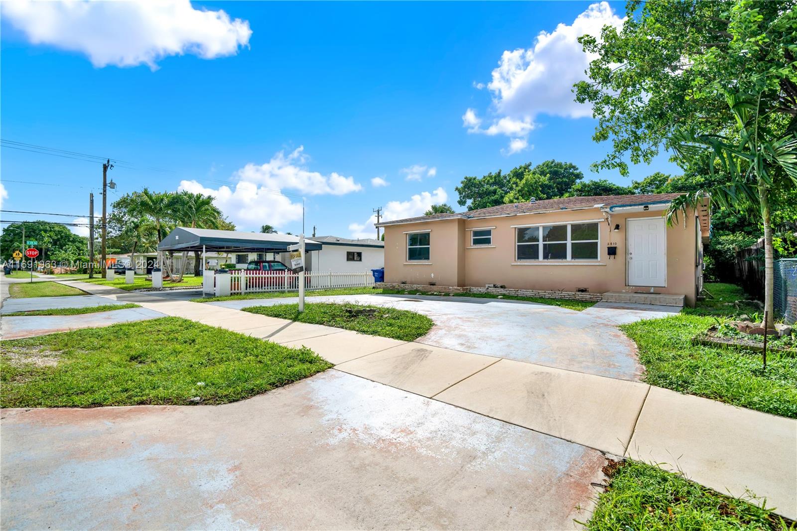 Residential, Hollywood, Florida image 1