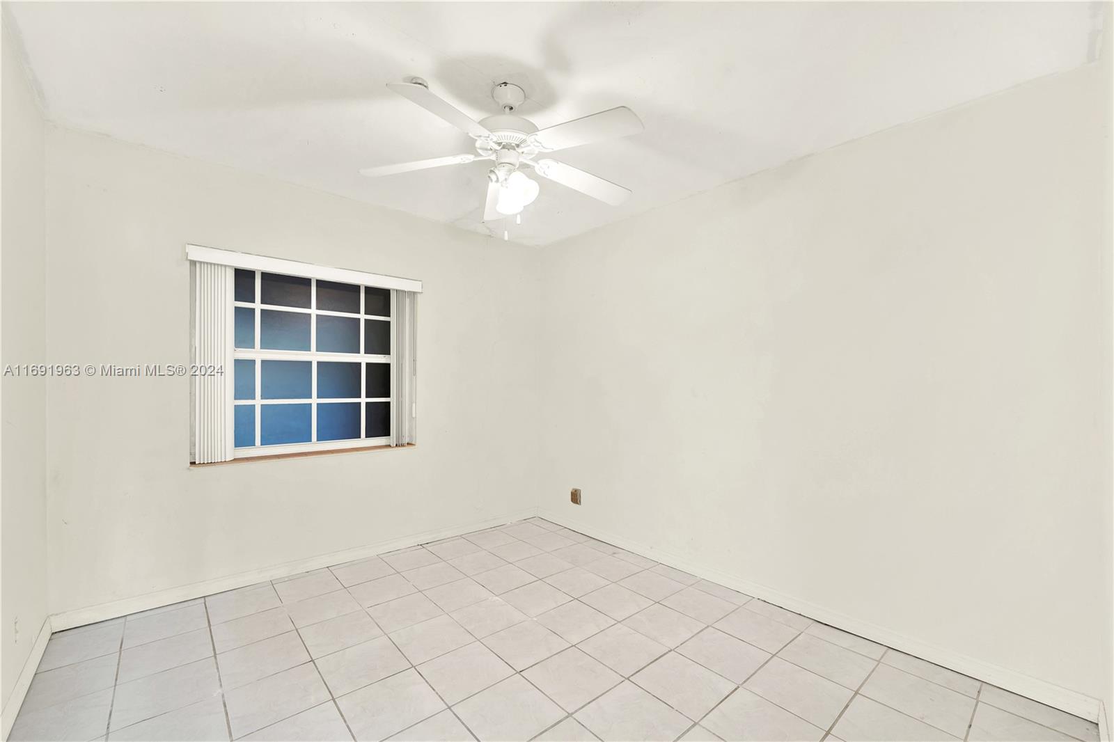 Residential, Hollywood, Florida image 19