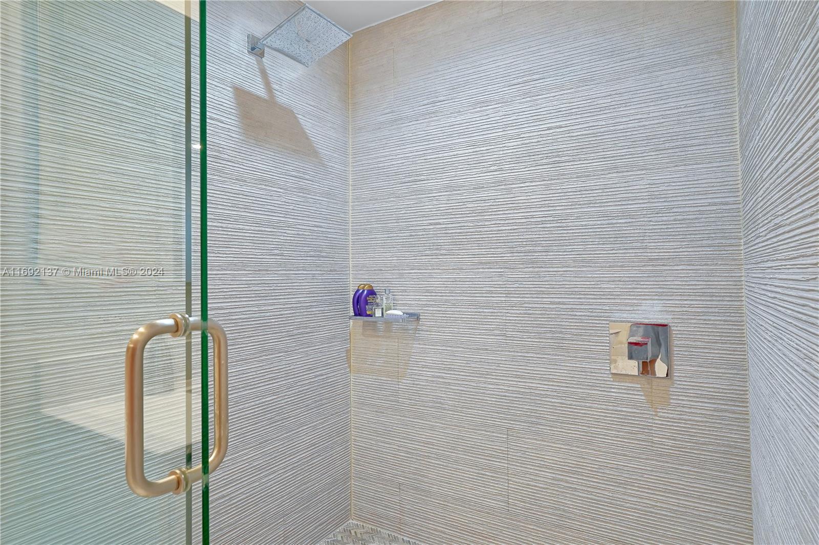 901 Brickell Key Blvd #2507, Miami FL 33131