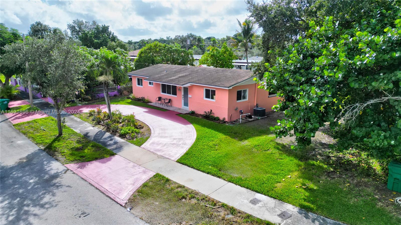 10610 SW 203rd Ter, Cutler Bay, Florida image 28