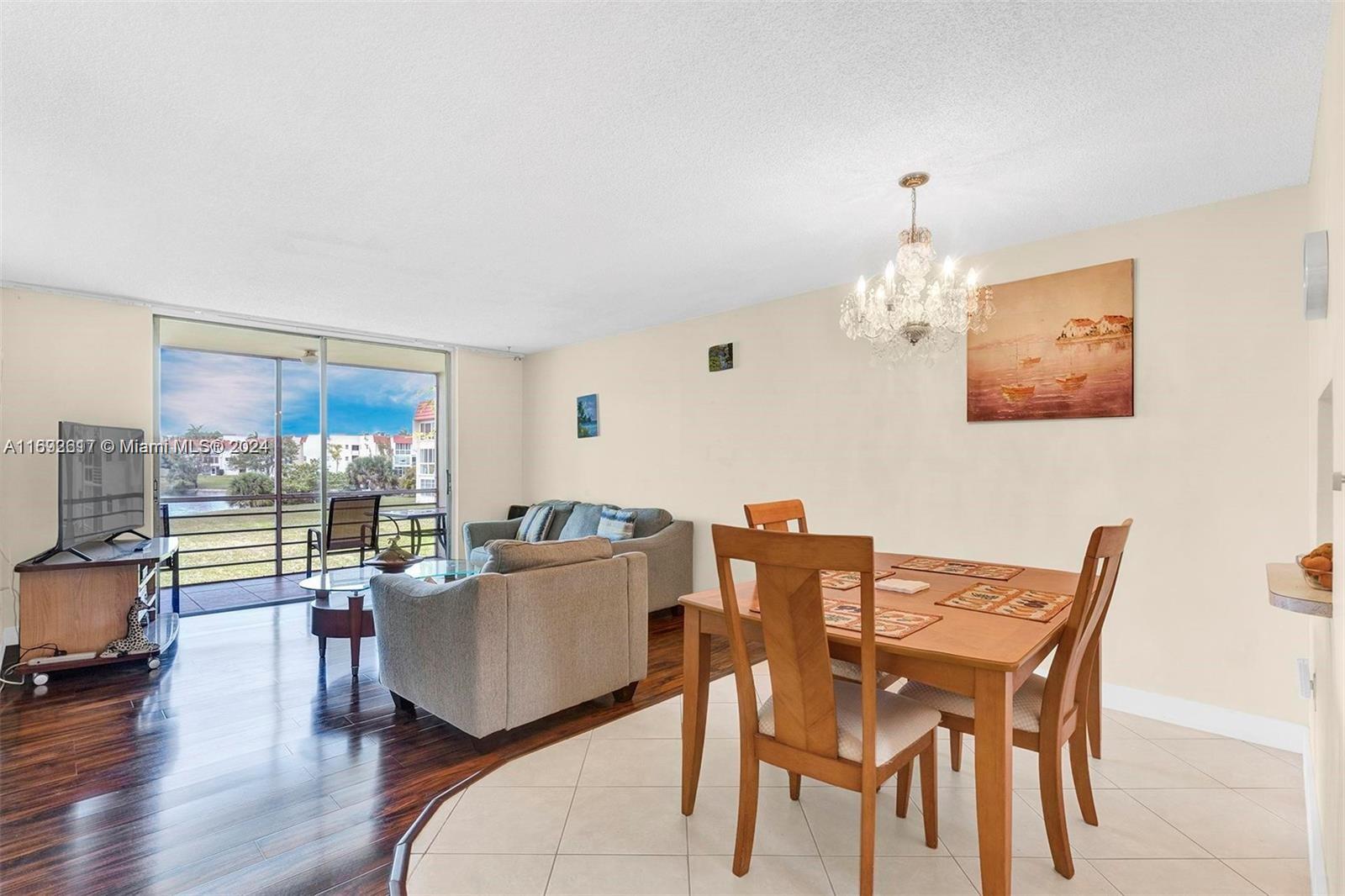 Residential, Hialeah, Florida image 3