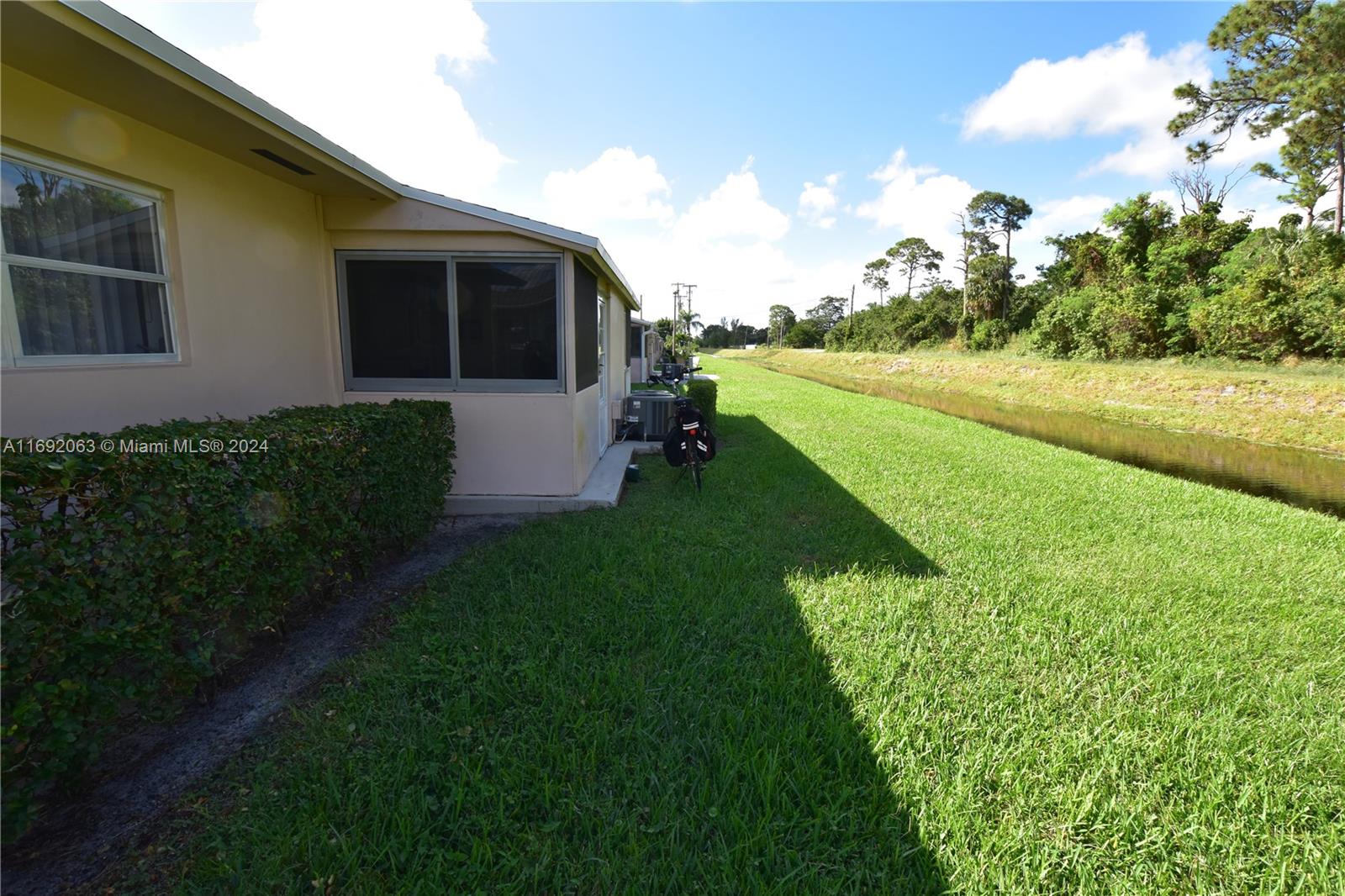 2521 Dudley Drive W #A, West Palm Beach, Florida image 24