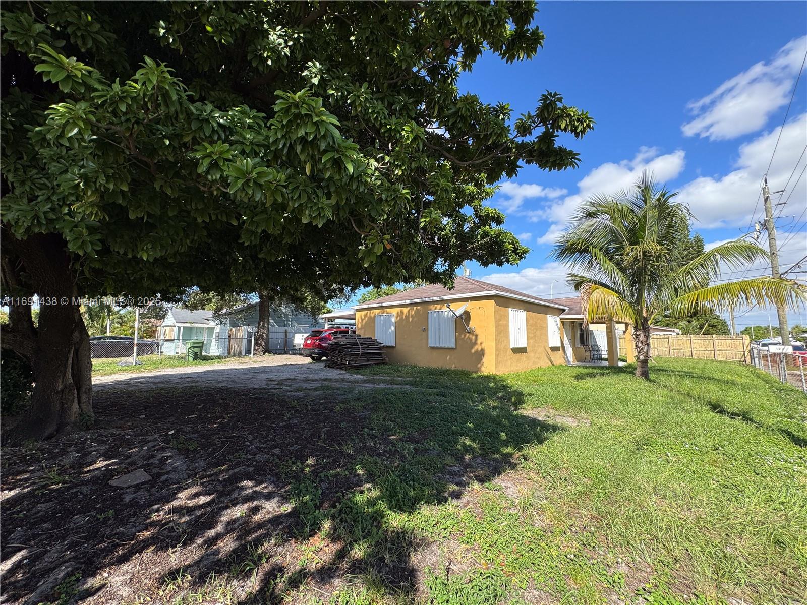 120 NE 7th Ave, Hialeah, Florida image 4