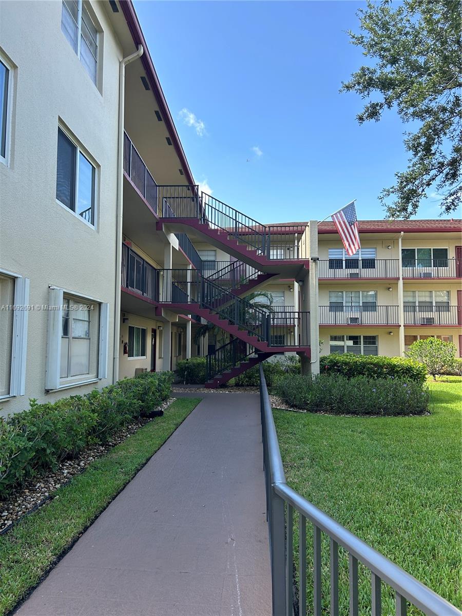 13300 SW 1st St #105O, Pembroke Pines, Florida image 2