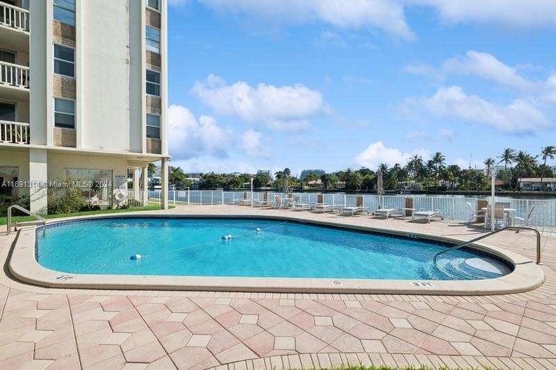 9111 E Bay Harbor Dr #3E, Bay Harbor Islands, Florida image 25