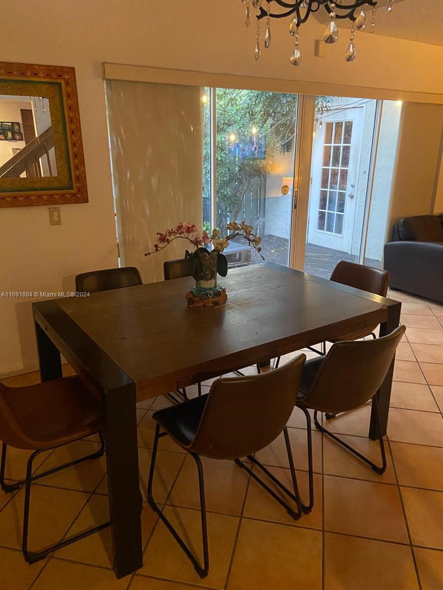 1369 Cottonwood Cir #1, Weston, Florida image 6