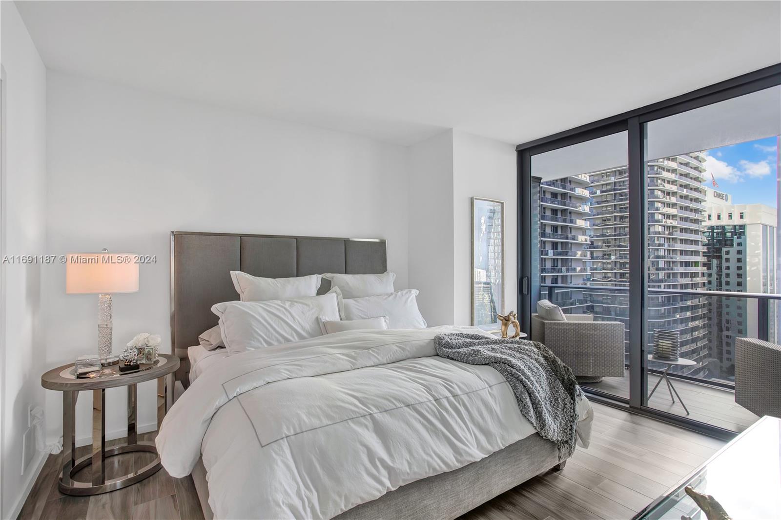 801 S Miami Ave #2209, Miami FL 33130
