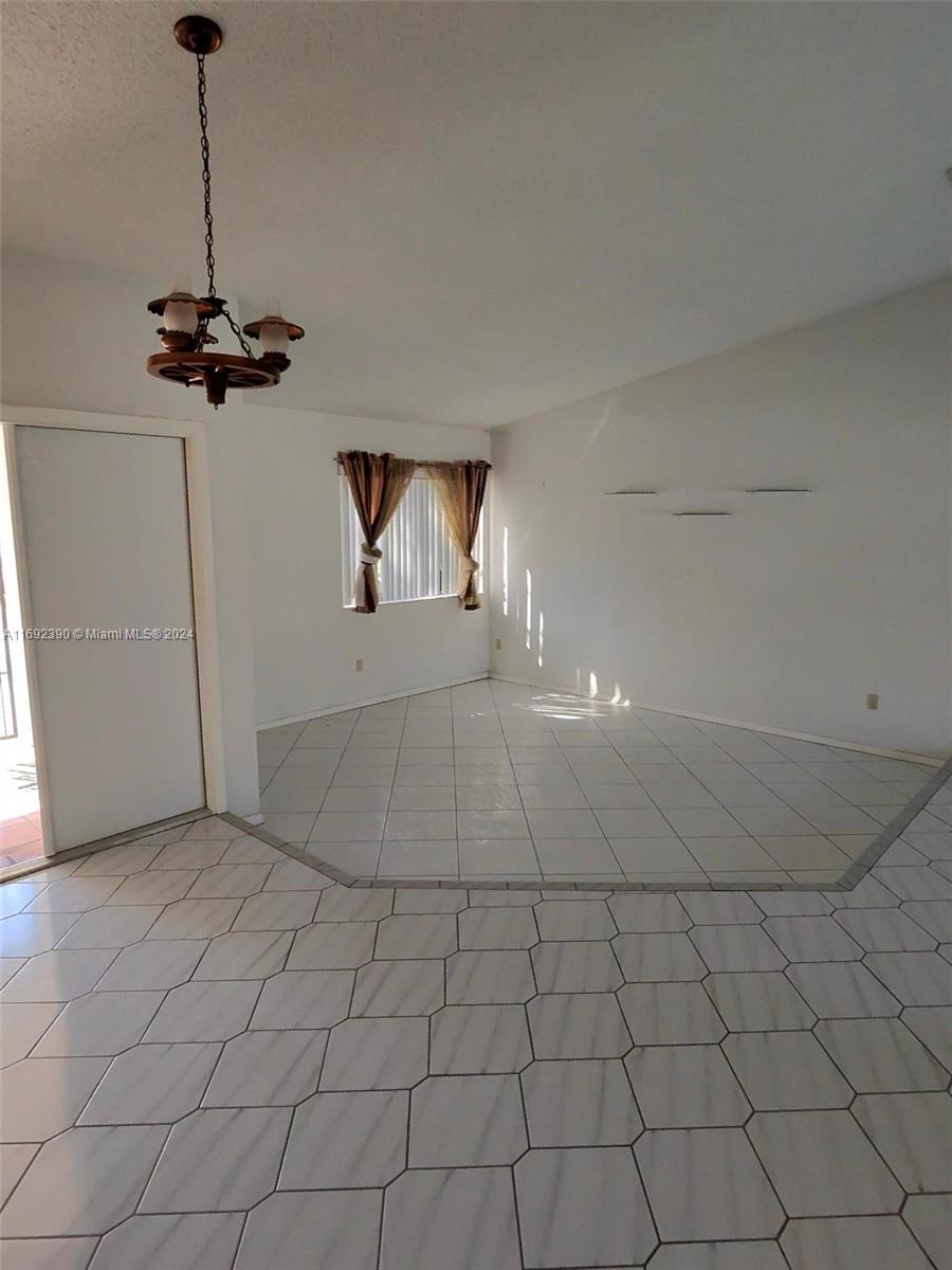 7821 SW 197th Ter, Cutler Bay, Florida image 12