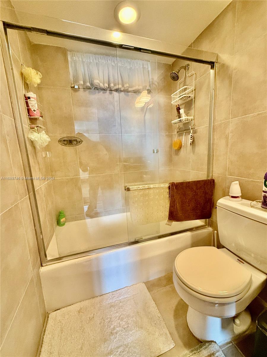Listing Photo 14