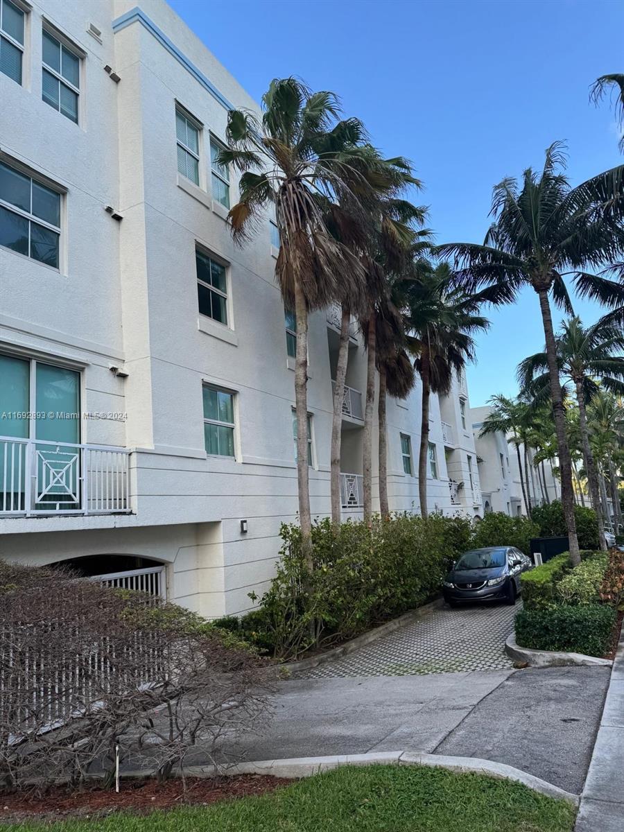 9172 Collins Ave #12, Surfside, Florida image 4