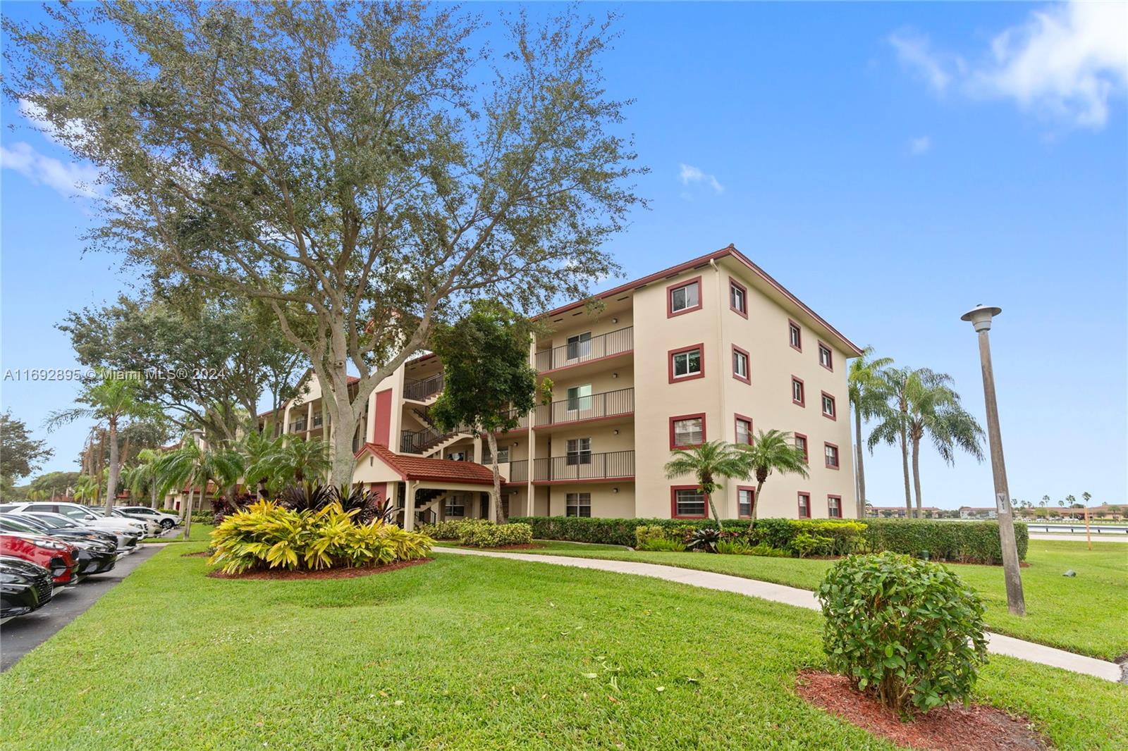 1000 SW 128th Terrace #406V, Pembroke Pines, Florida image 14