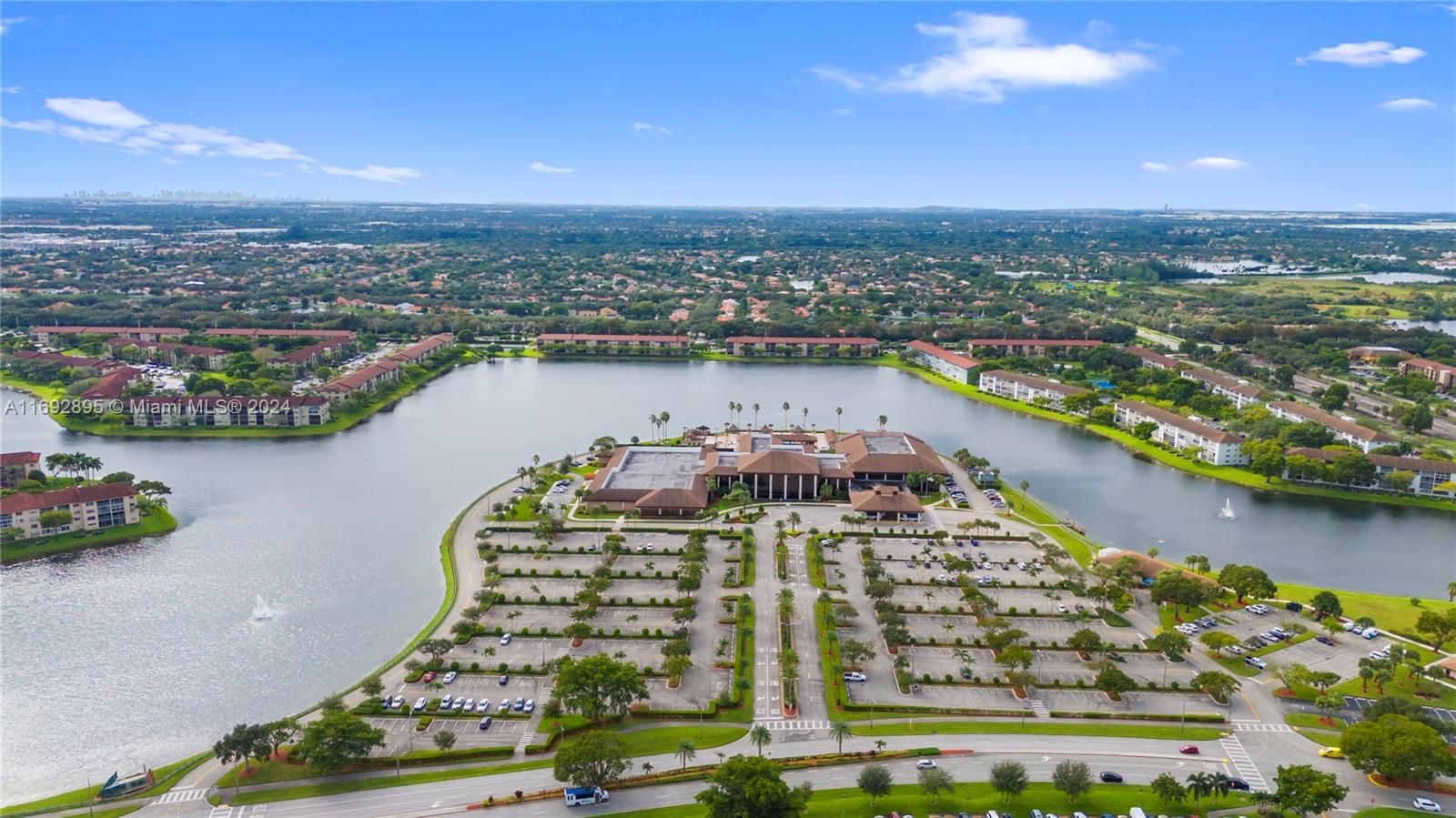 1000 SW 128th Terrace #406V, Pembroke Pines, Florida image 2