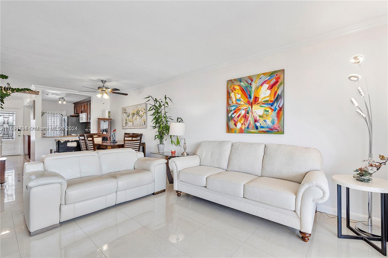 470 Paradise Isle #308, Hallandale Beach, Florida image 6