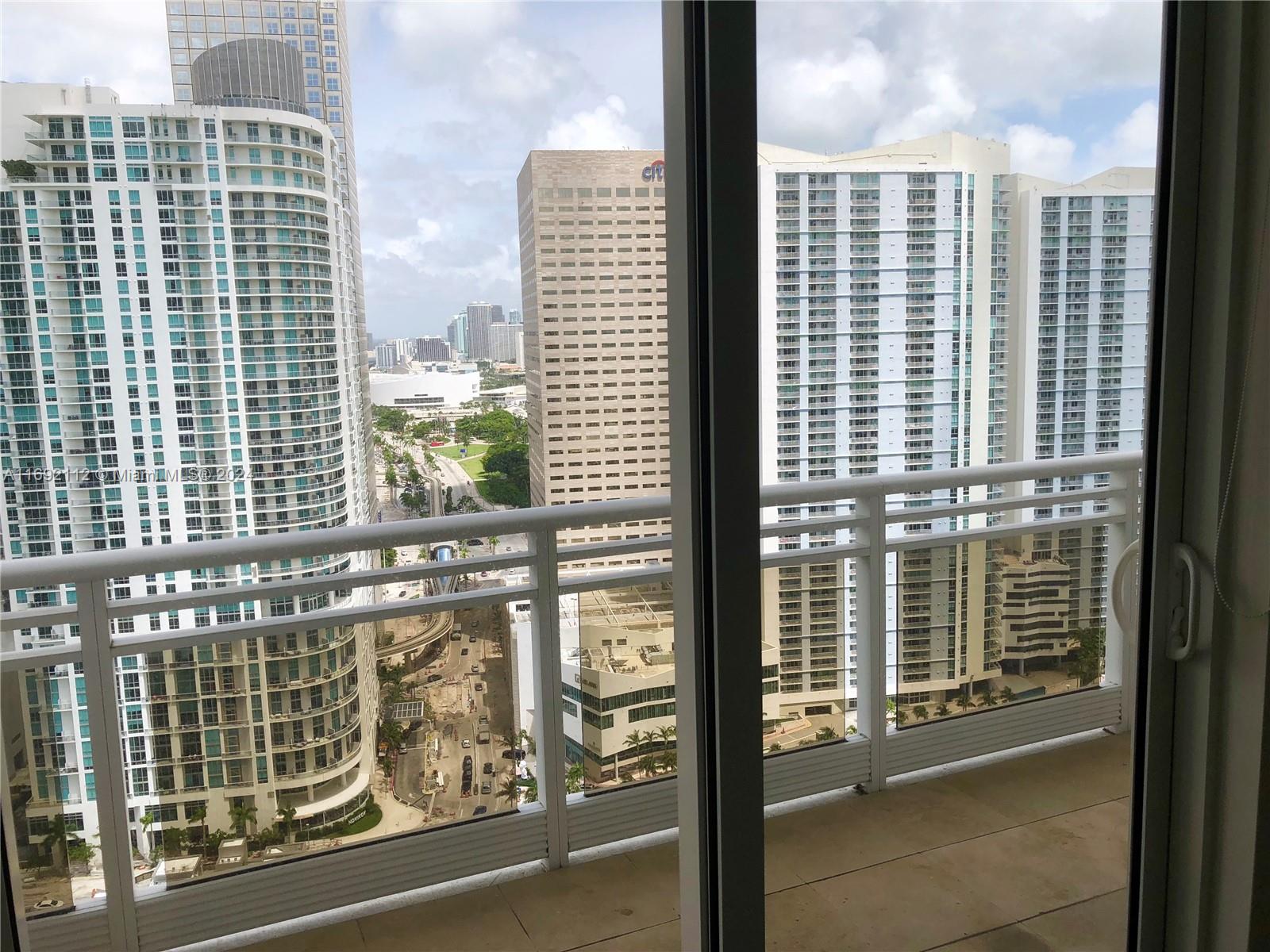 901 Brickell Key Blvd #3305, Miami FL 33131