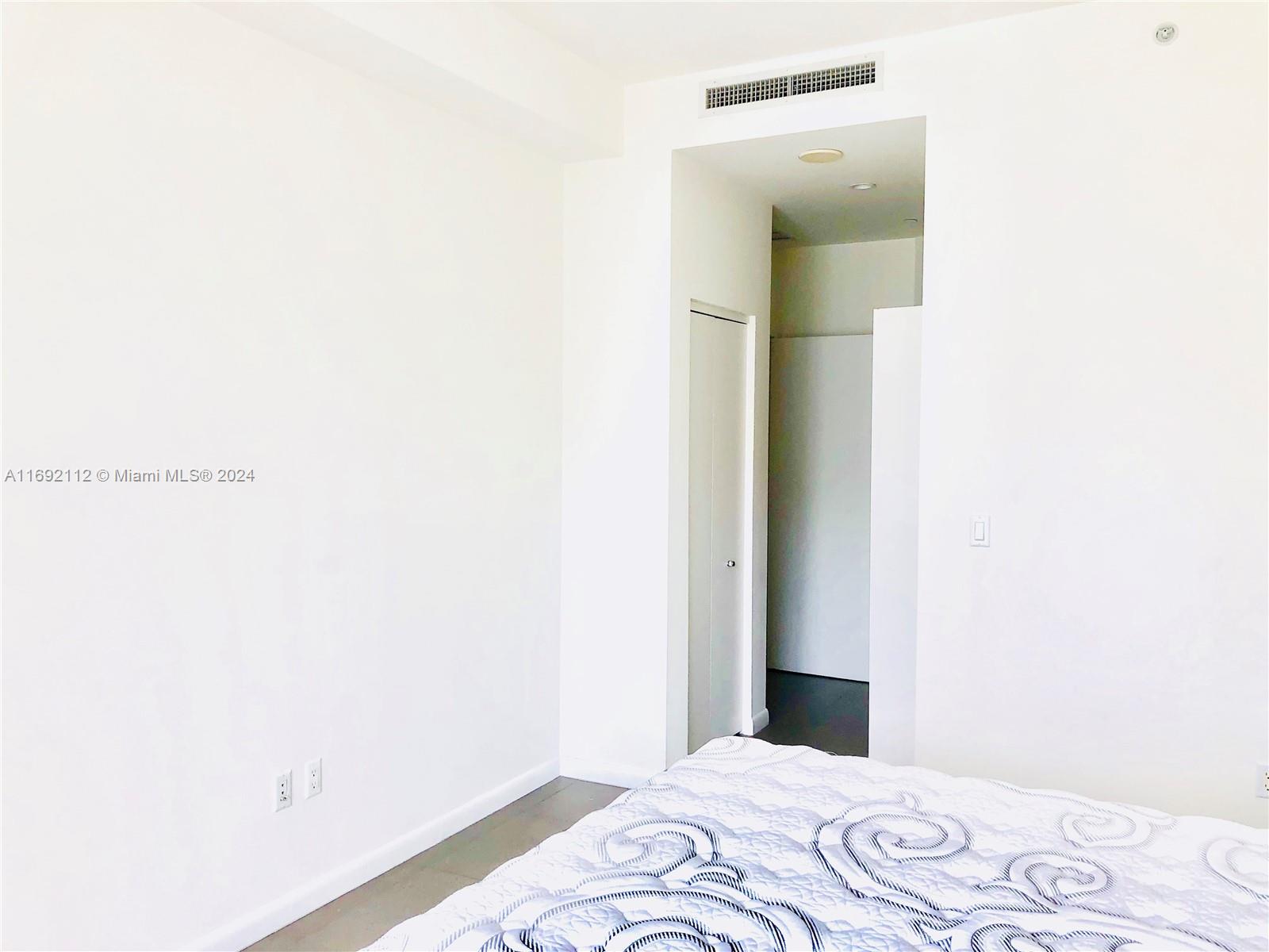 901 Brickell Key Blvd #3305, Miami FL 33131