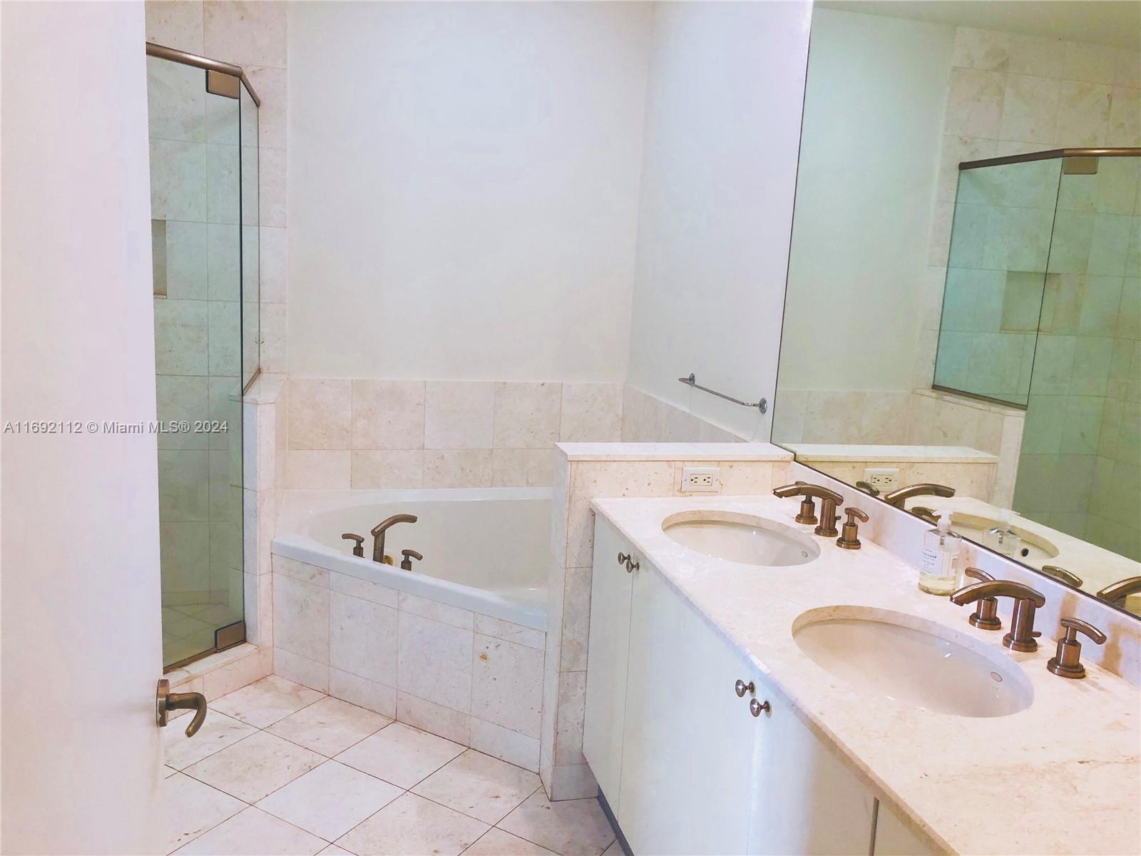 901 Brickell Key Blvd #3305, Miami FL 33131