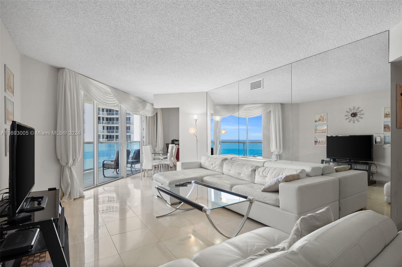 16485 Collins Ave #1632, Sunny Isles Beach, Florida image 3