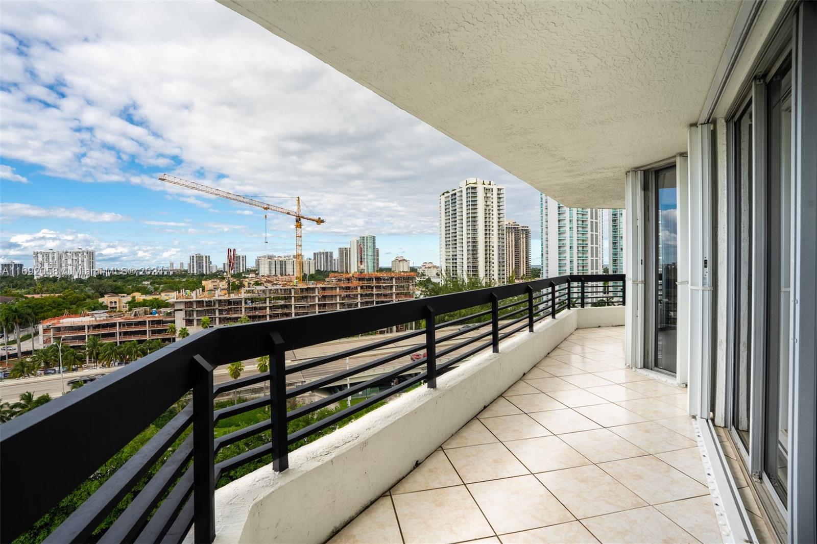 3500 Mystic Pointe Dr #1205, Aventura, Florida image 27