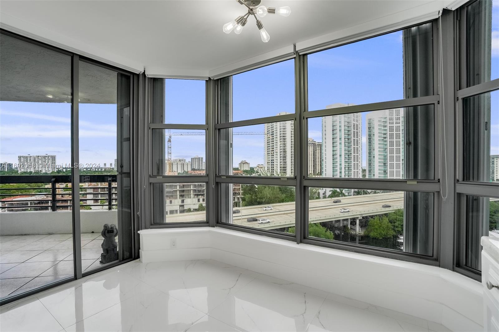 3500 Mystic Pointe Dr #1205, Aventura, Florida image 8