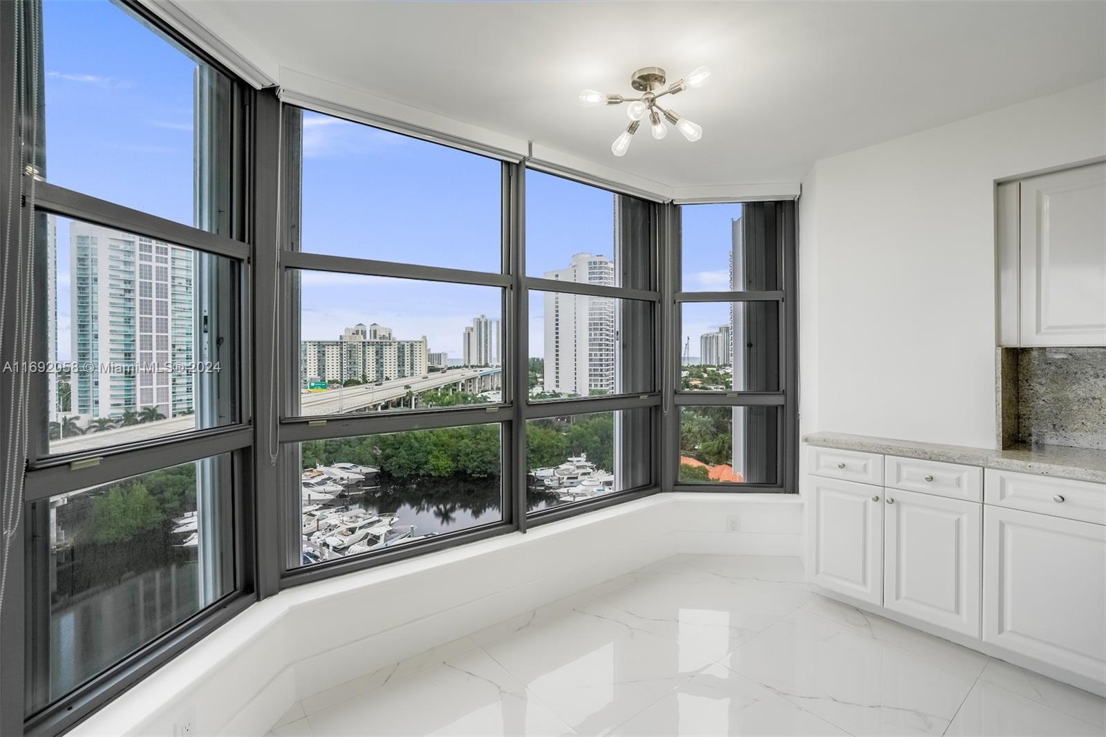 3500 Mystic Pointe Dr #1205, Aventura, Florida image 9