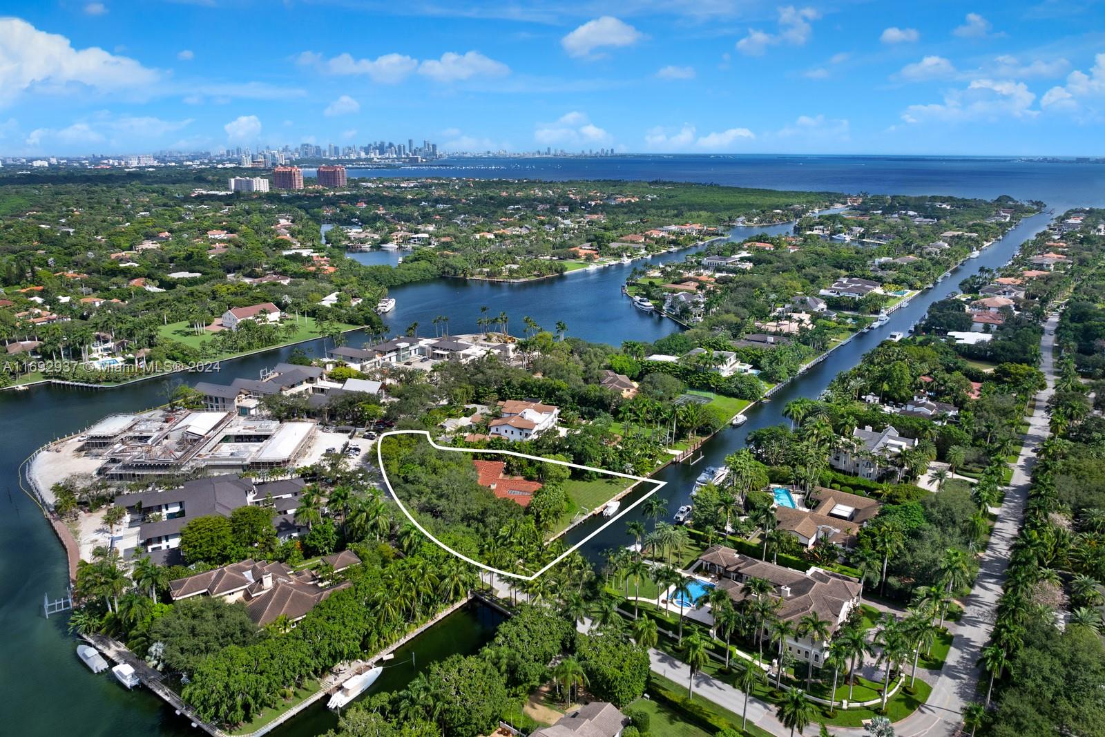 650 Leucadendra Dr, Coral Gables, Florida image 8