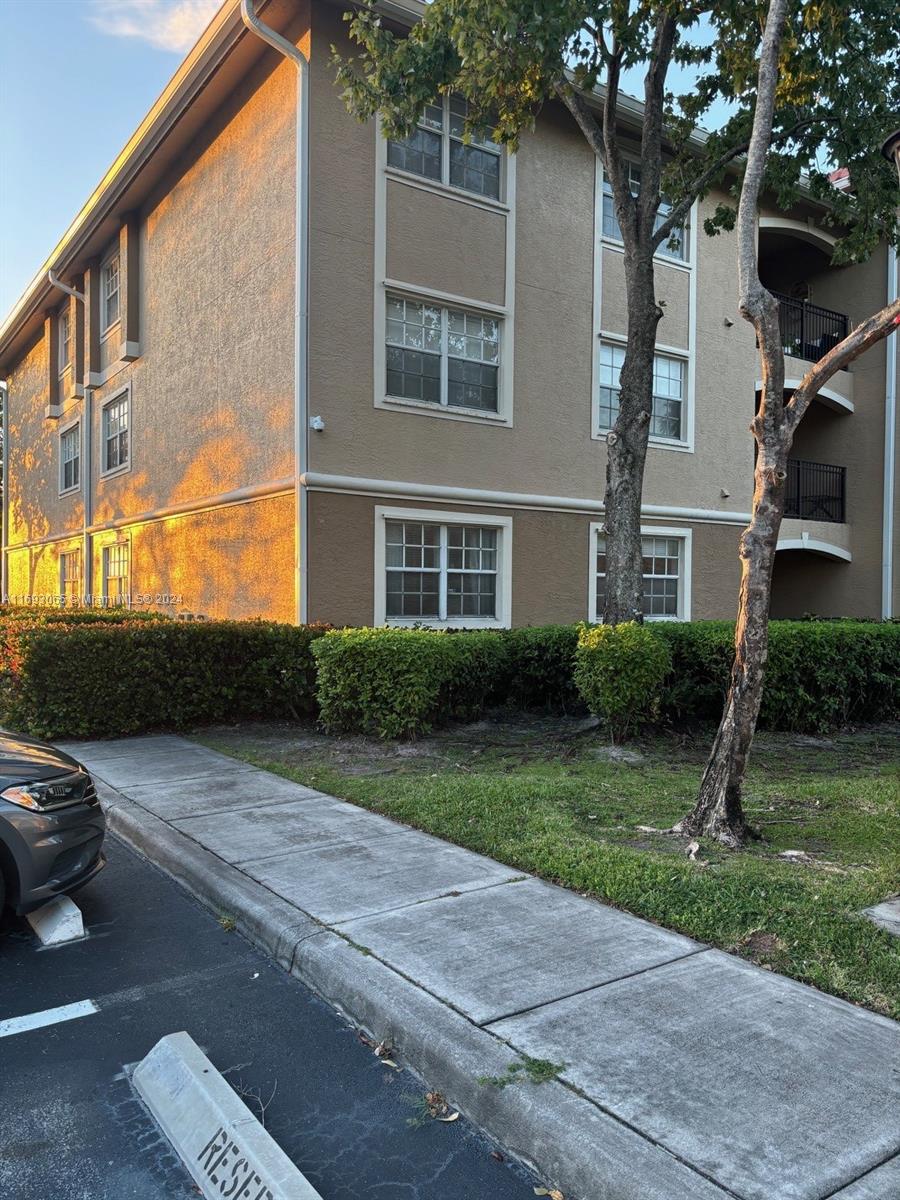 160 SW 117th Ter #6101, Pembroke Pines, Florida image 9