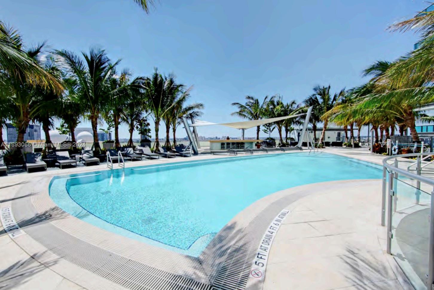 900 Biscayne Blvd #2312, Miami FL 33132