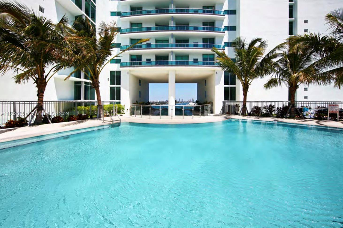 900 Biscayne Blvd #2312, Miami FL 33132