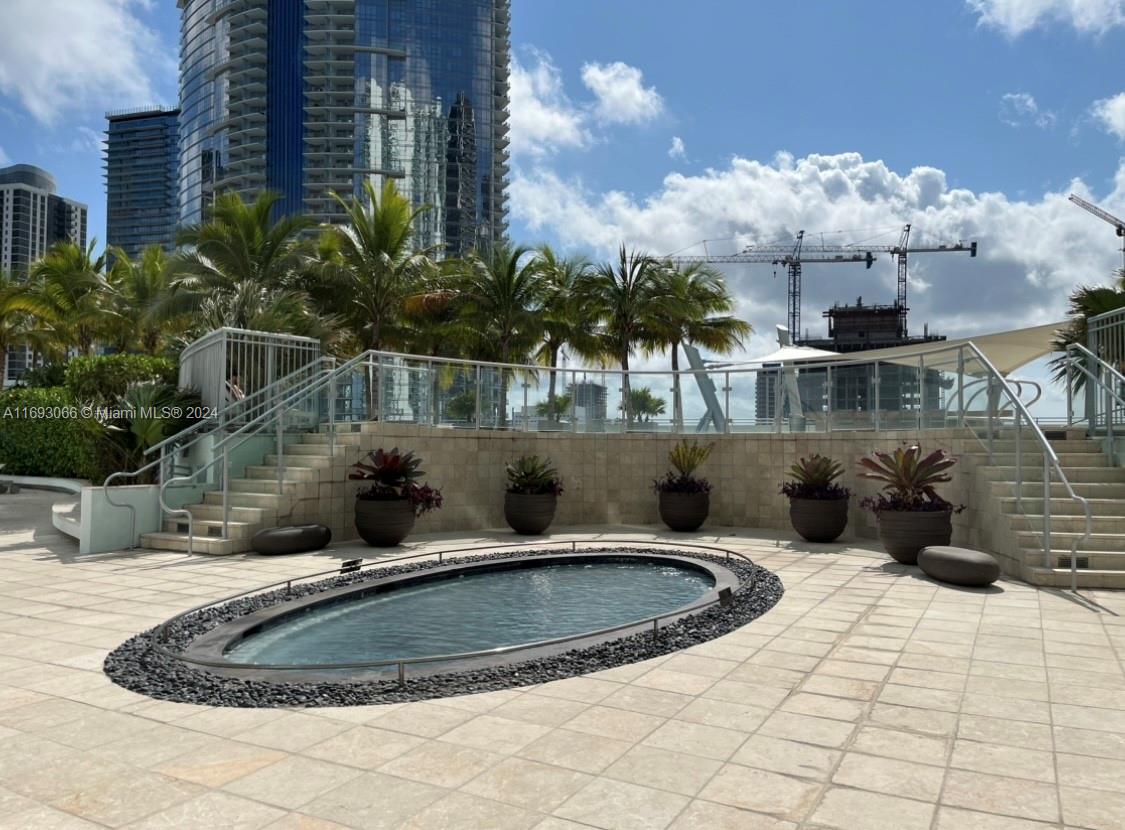 900 Biscayne Blvd #2312, Miami FL 33132