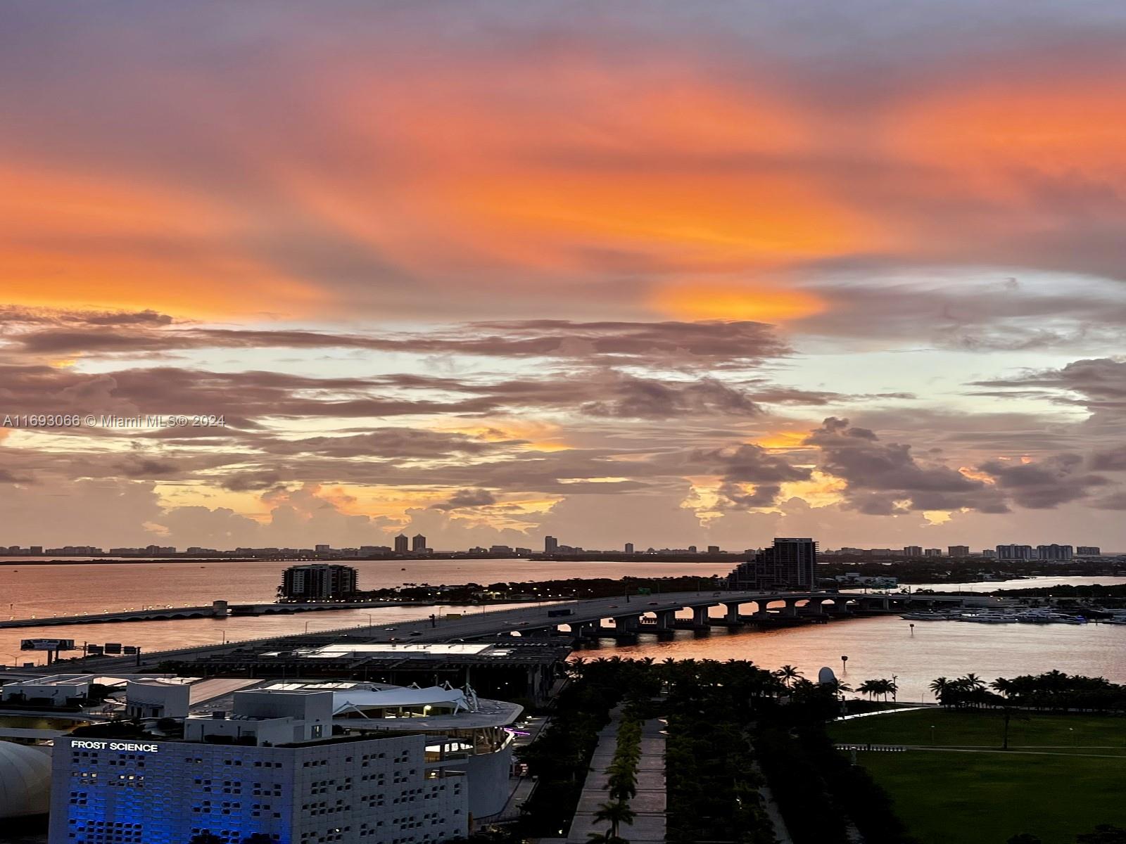 900 Biscayne Blvd #2312, Miami FL 33132