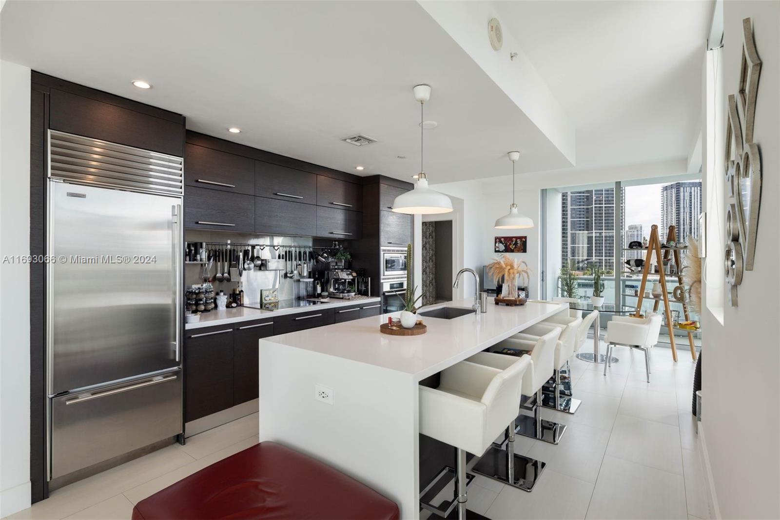 900 Biscayne Blvd #2312, Miami FL 33132