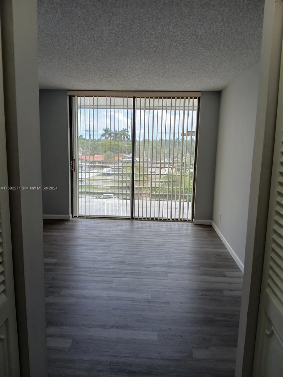 2761 Taft St #412, Hollywood, Florida image 25