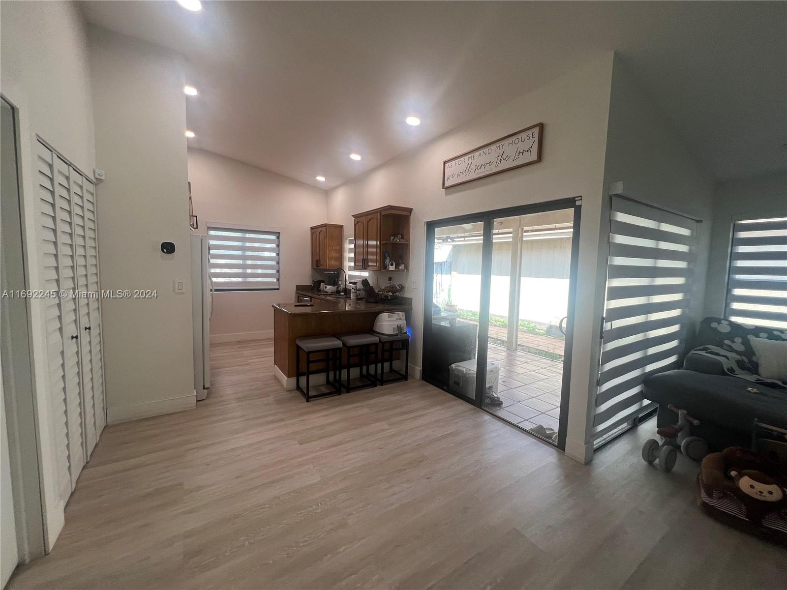 21806 SW 98th Pl, Cutler Bay, Florida image 6