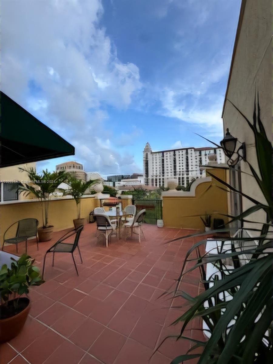 322 Madeira Ave #502, Coral Gables, Florida image 14