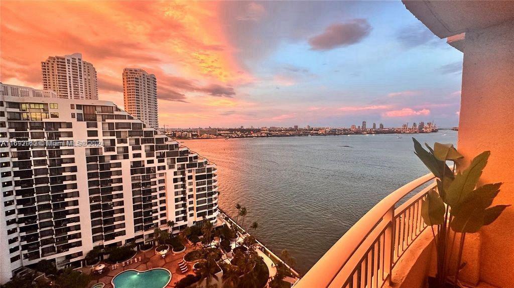 Stunning 21st-floor condo on Brickell Key with breathtaking views of Biscayne Bay. This updated 1-bed, 1-bath unit features sleek new laminate flooring. Enjoy resort-style amenities, including a pool, jacuzzi, gym with ocean views, tennis, pickleball, business center, BBQ areas, and a mini market. One assigned parking space and a storage unit are included. Just a short walk to Brickell City Centre, dining, and the financial district. Experience luxurious island living in one of Miami’s most coveted locations. Schedule your tour today! This is a fantastic investment opportunity!