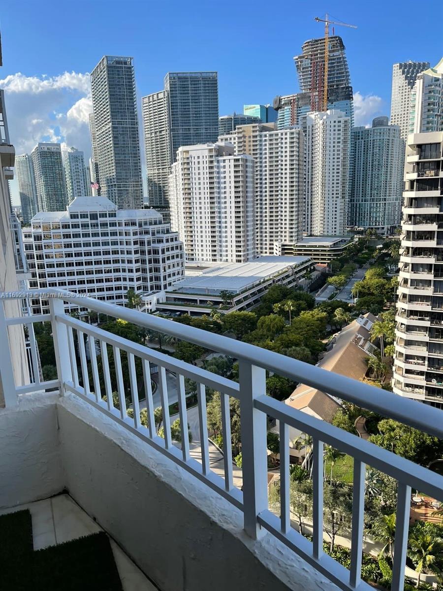 770 Claughton Island Dr #2107, Miami FL 33131