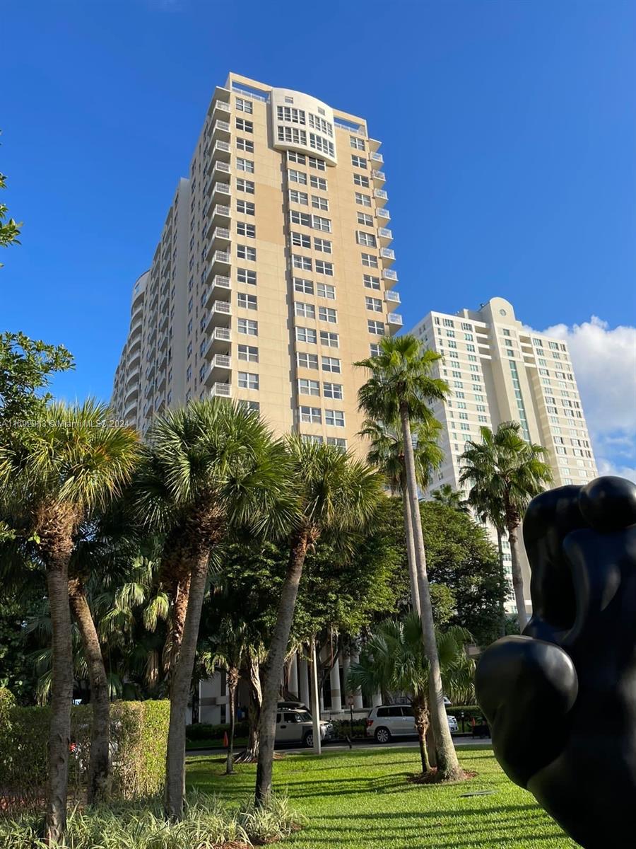 770 Claughton Island Dr #2107, Miami FL 33131
