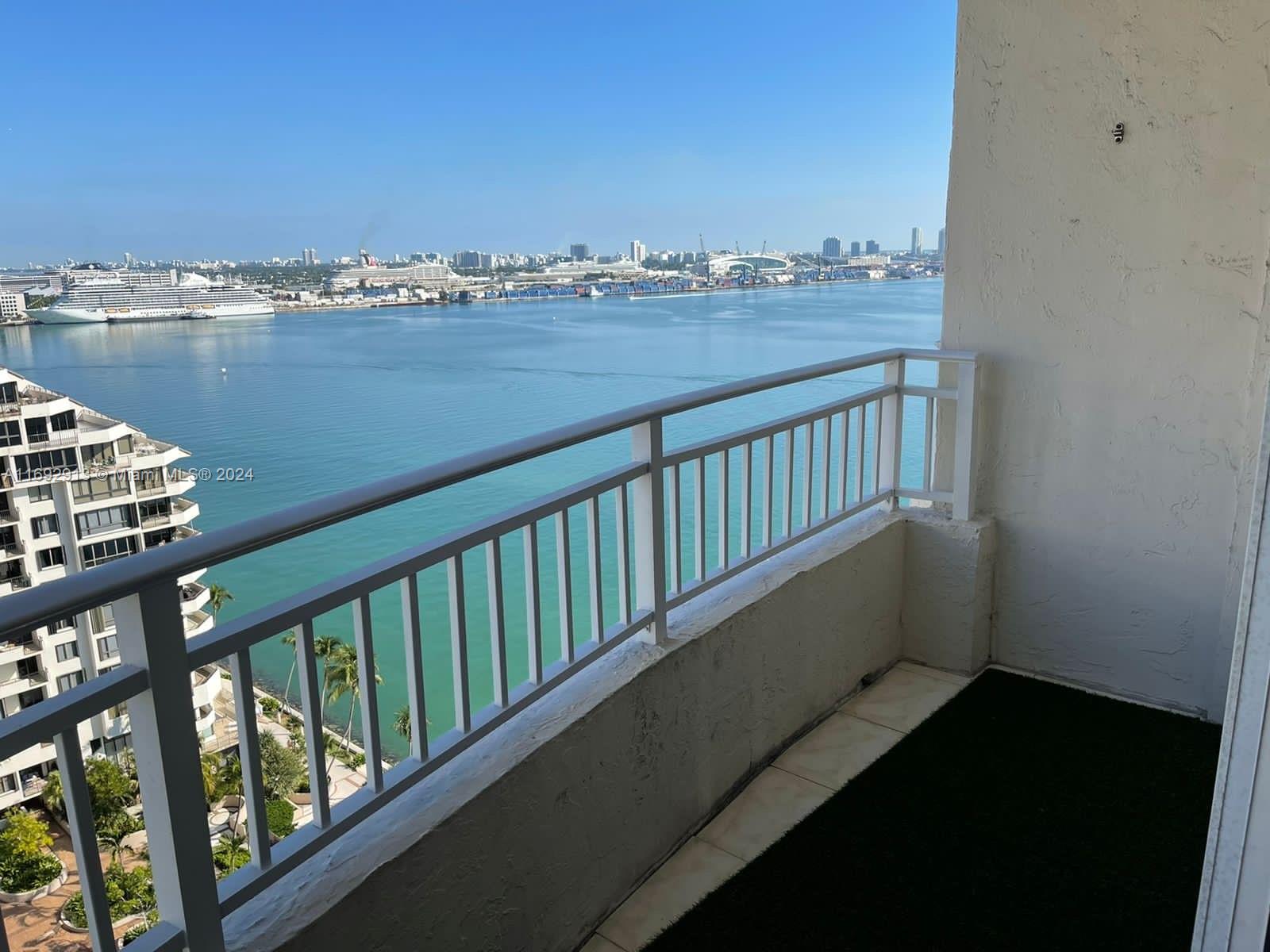 770 Claughton Island Dr #2107, Miami FL 33131