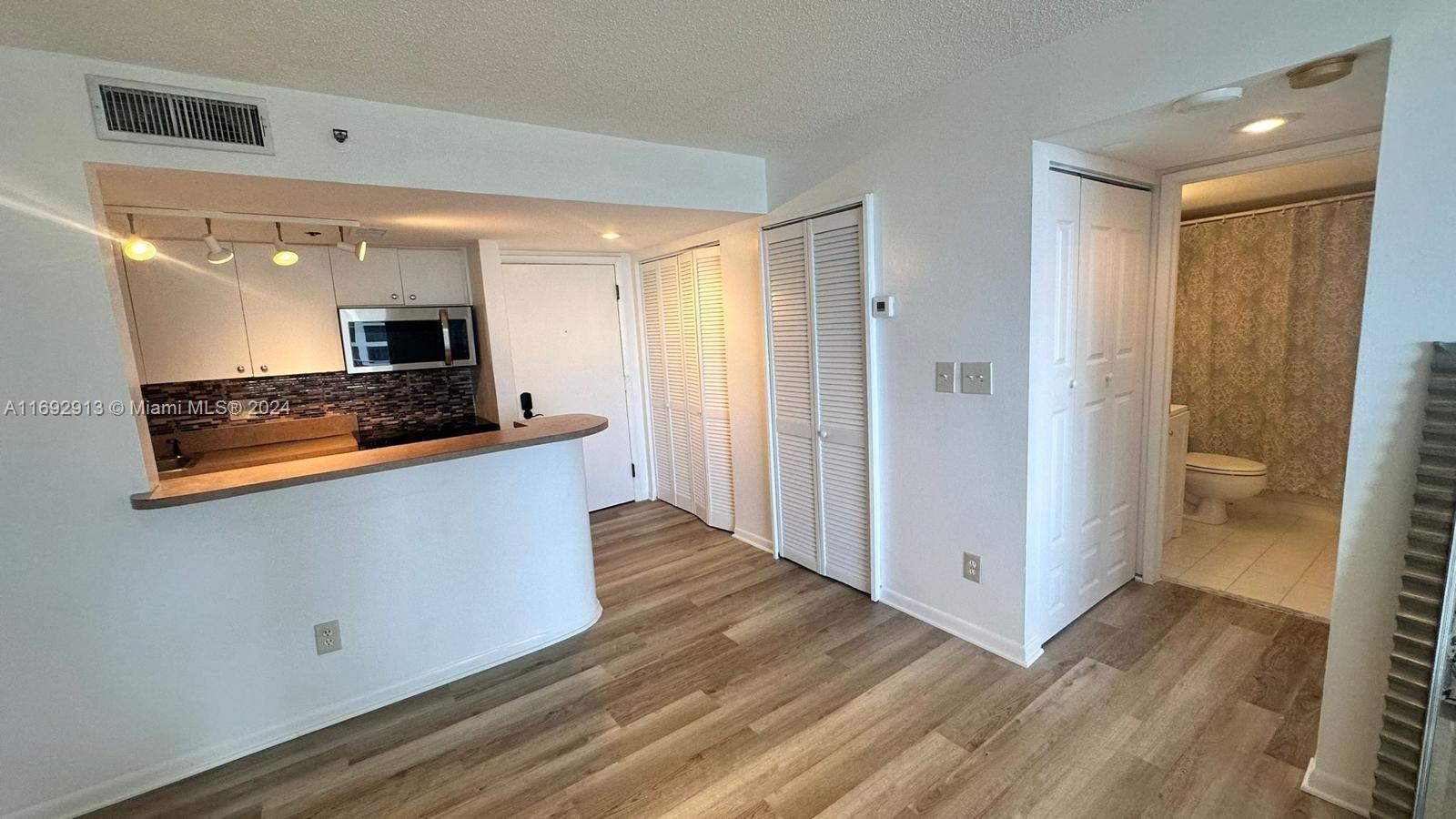 770 Claughton Island Dr #2107, Miami FL 33131