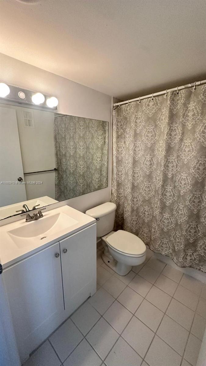 770 Claughton Island Dr #2107, Miami FL 33131