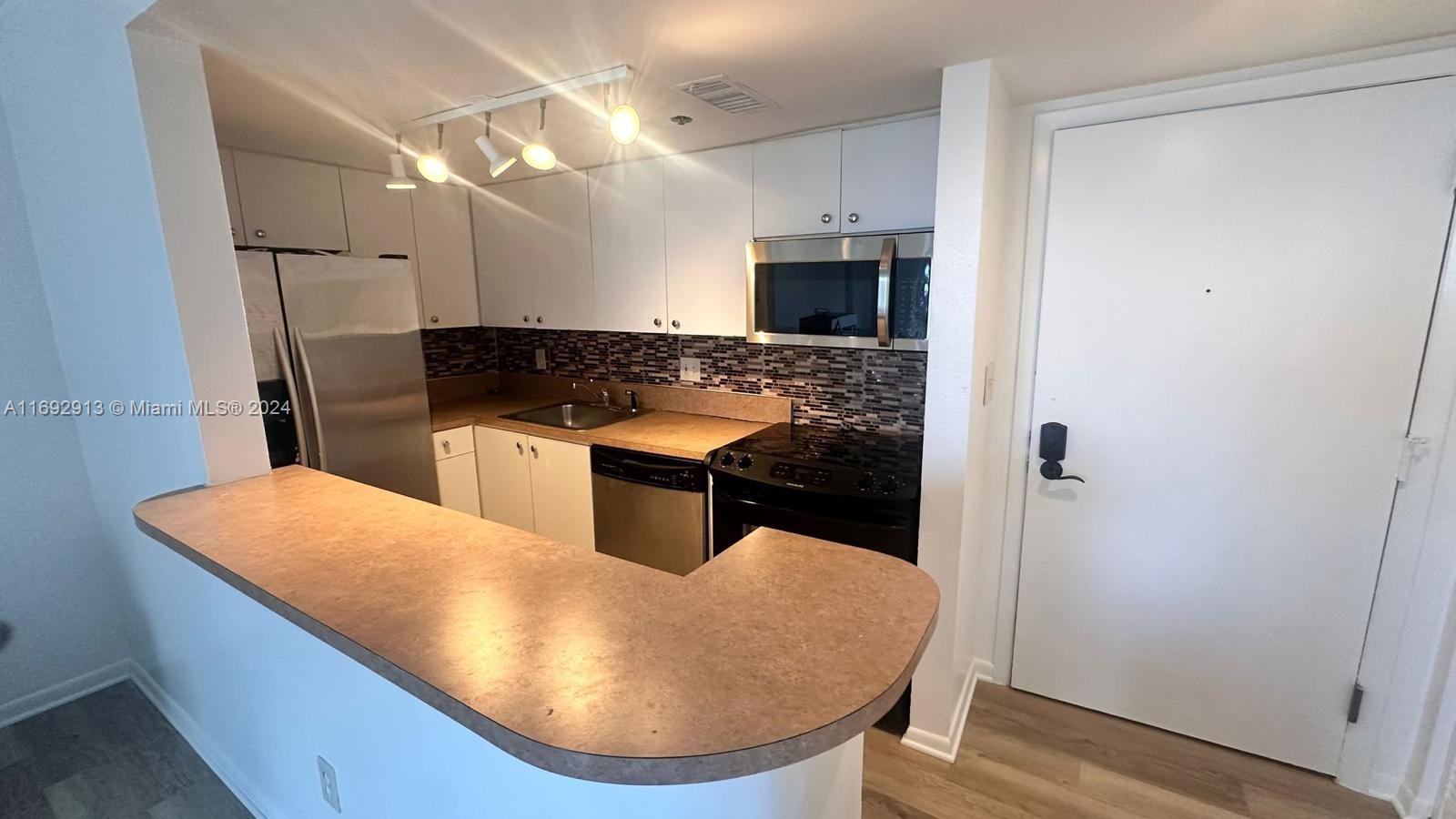 770 Claughton Island Dr #2107, Miami FL 33131
