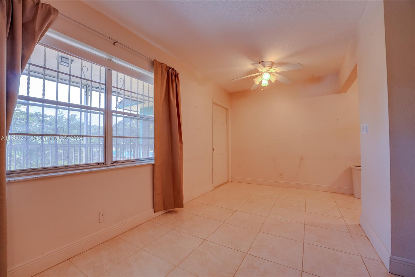 2905 Pierce St #17, Hollywood, Florida image 11