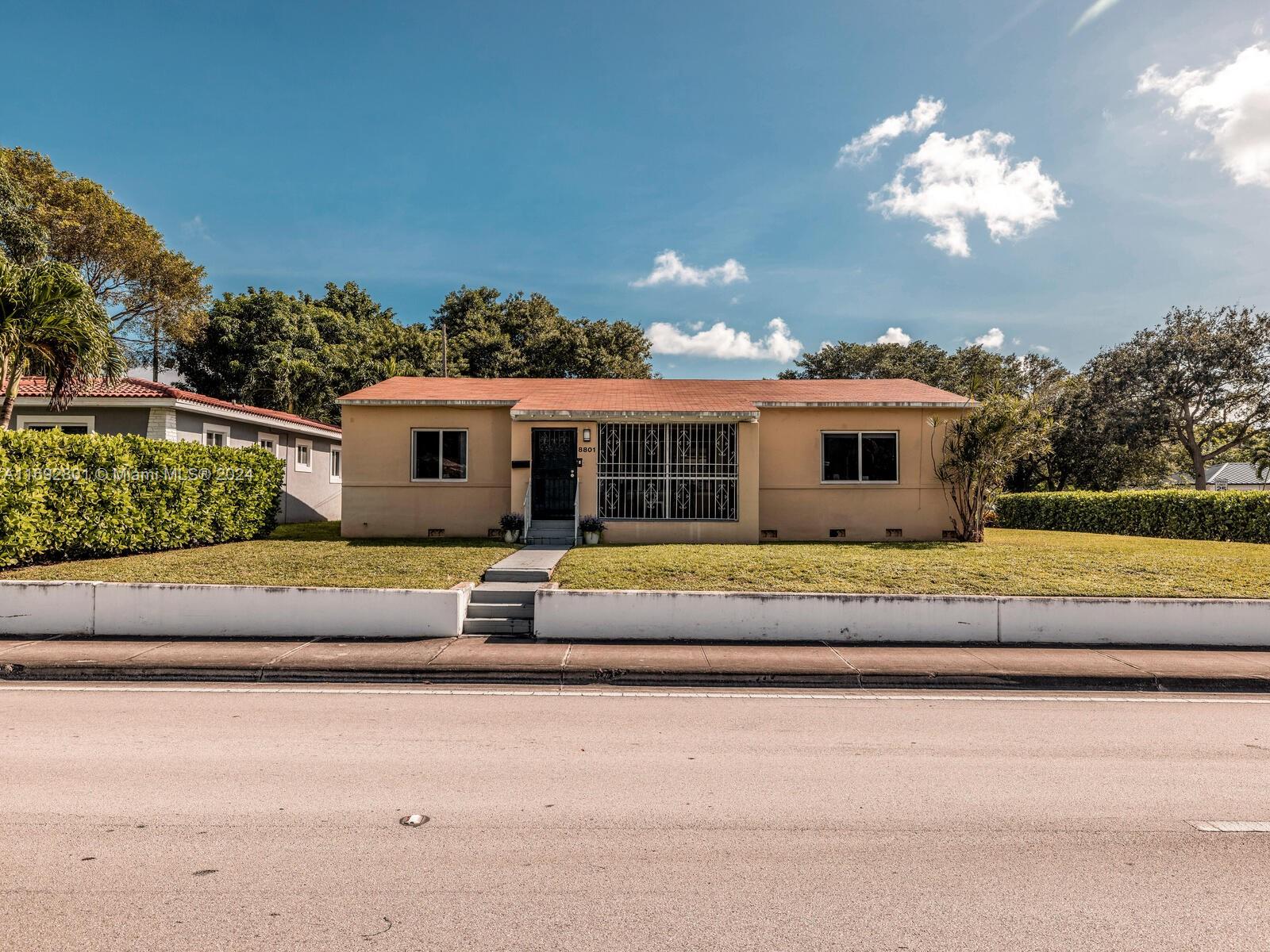 8801 N Miami Ave, El Portal, Florida image 8