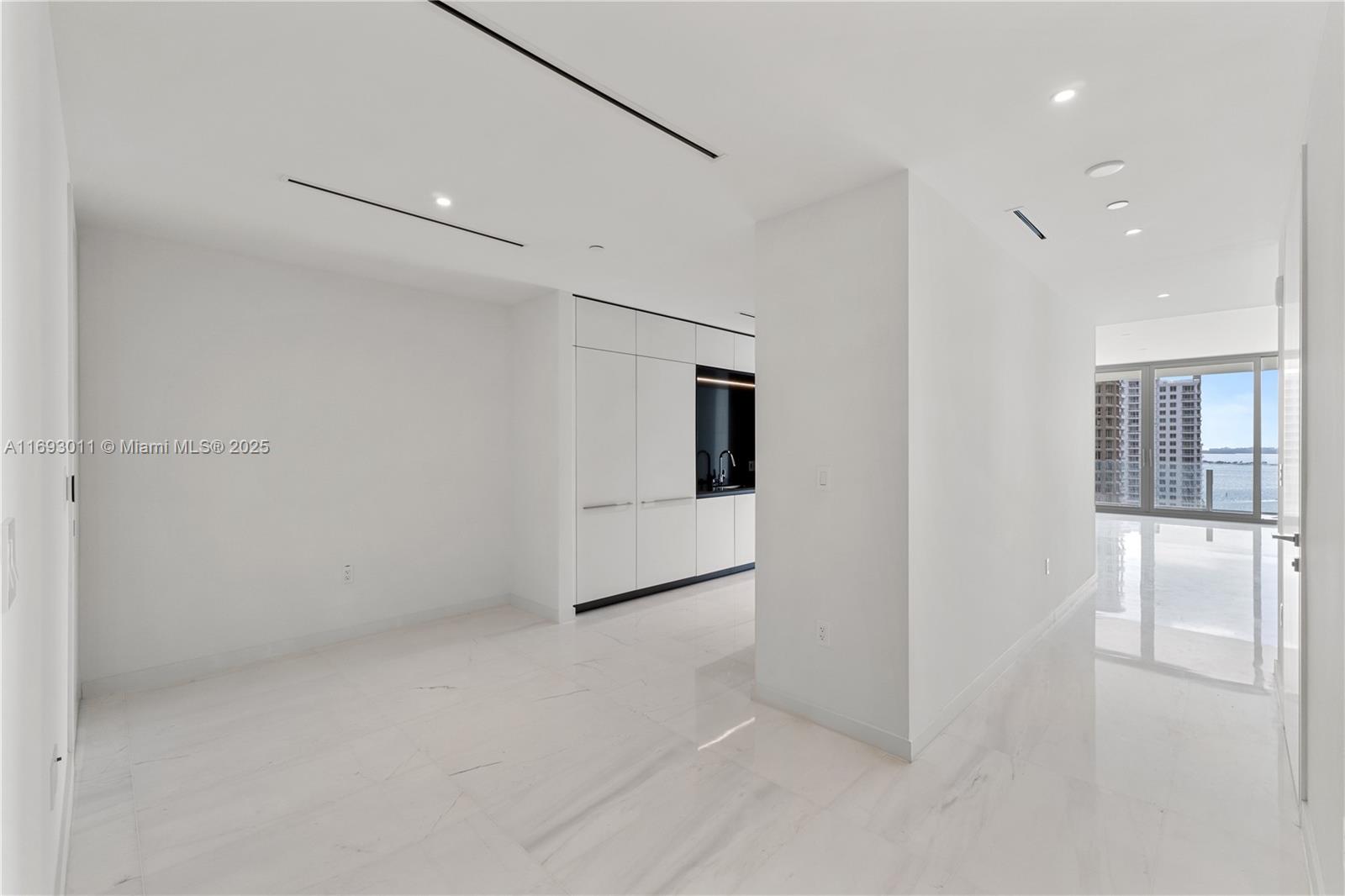 300 Biscayne Boulevard #2103, Miami, Florida image 18